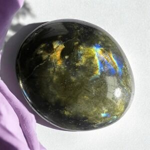 Labradorite‎ Crystal Round Palmstone